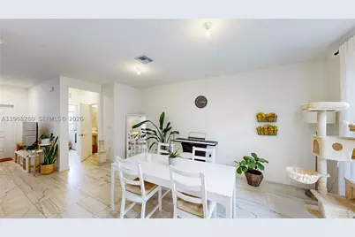 1040 SE 24th, Homestead, FL 33035 - Photo 9