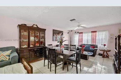 10413 NW 6th, Pembroke Pines, FL 33026 - Photo 11