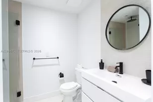900 Biscayne, Miami, FL 33132 - Photo 17