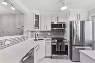 3201 NE 8th, Pompano Beach, FL 33062 - Photo 1