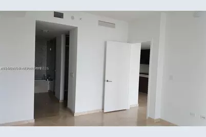 68 SE 6th #3305, Miami, FL 33131 - Photo 11