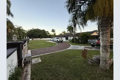 15750 SW 216th, Miami, FL 33170 - Photo 3
