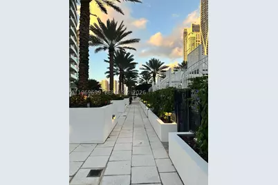 851 NE 1st #2212, Miami, FL 33132 - Photo 41