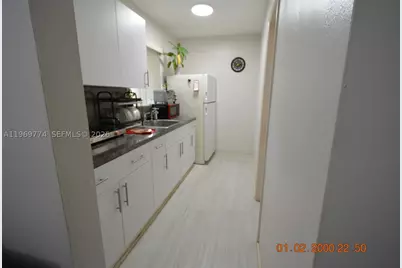 890 E 38th, Hialeah, FL 33013 - Photo 29