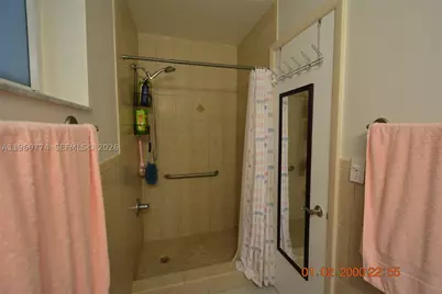 890 E 38th, Hialeah, FL 33013 - Photo 31