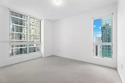 300 S Biscayne #T-2602, Miami, FL 33131 - Photo 7