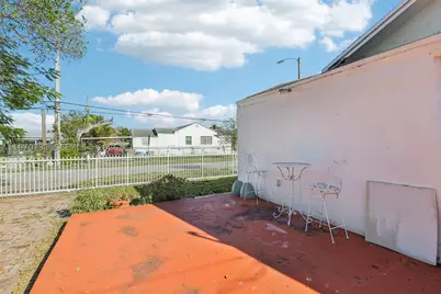 6402 NW 8th, Miami, FL 33150 - Photo 27