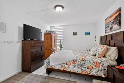 9678 Fontainebleau #410, Miami, FL 33172 - Photo 23