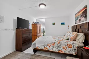 9678 Fontainebleau, Miami, FL 33172 - Photo 23
