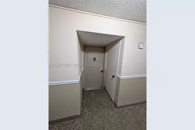 100 Golden Isles #PH9, Hallandale Beach, FL 33009 - Photo 9