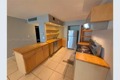 100 Golden Isles #PH9, Hallandale Beach, FL 33009 - Photo 13