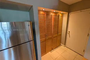 100 Golden Isles, Hallandale Beach, FL 33009 - Photo 15