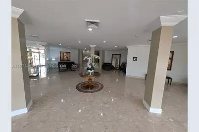 100 Golden Isles #PH9, Hallandale Beach, FL 33009 - Photo 5