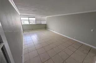 100 Golden Isles, Hallandale Beach, FL 33009 - Photo 17