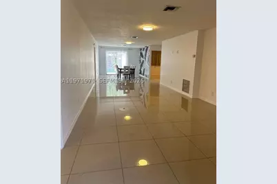 208 SW 2nd, Hallandale Beach, FL 33009 - Photo 5