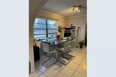 952 E 19th, Hialeah, FL 33013 - Photo 3