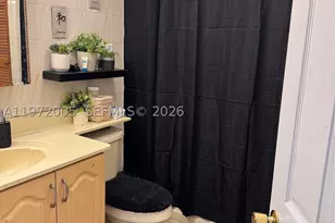 952 E 19th, Hialeah, FL 33013 - Photo 5