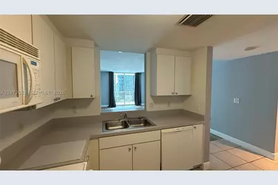 1250 S Miami #1012, Miami, FL 33130 - Photo 3