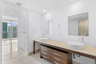 495 Brickell, Miami, FL 33131 - Photo 29