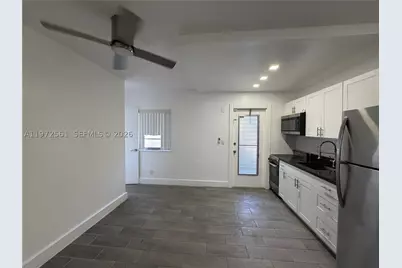 3515 Van Buren #102, Hollywood, FL 33021 - Photo 7