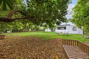 2421 NE 187th, Miami, FL 33180 - Photo 35