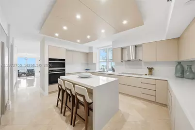 5801 Collins #700, Miami Beach, FL 33140 - Photo 7