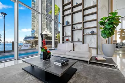 300 Biscayne Boulevard #506E, Miami, FL 33131 - Photo 17