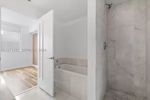 253 NE 2nd, Miami, FL 33132 - Photo 23