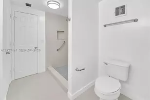 151 SW 117th, Pembroke Pines, FL 33025 - Photo 21