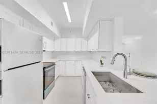 151 SW 117th, Pembroke Pines, FL 33025 - Photo 11