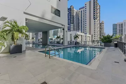 229 SW 9th #407, Miami, FL 33130 - Photo 3