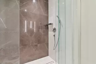 300 Biscayne Blvd, Miami, FL 33131 - Photo 57