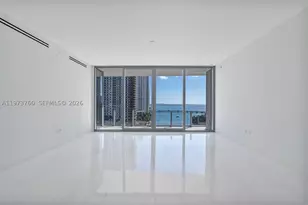 300 Biscayne Blvd, Miami, FL 33131 - Photo 13