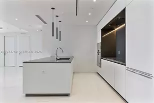 300 Biscayne Blvd, Miami, FL 33131 - Photo 27