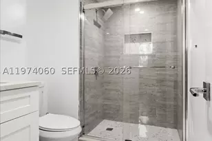 811 S Hollybrook, Pembroke Pines, FL 33025 - Photo 23