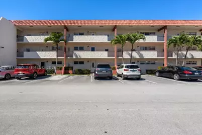 811 S Hollybrook #208, Pembroke Pines, FL 33025 - Photo 9