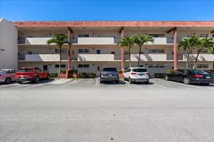 811 S Hollybrook, Pembroke Pines, FL 33025 - Photo 9
