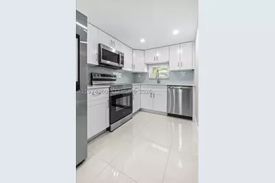 811 S Hollybrook #208, Pembroke Pines, FL 33025 - Photo 19