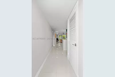 811 S Hollybrook #208, Pembroke Pines, FL 33025 - Photo 13