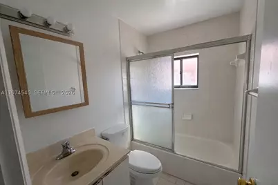 7891 W 29th #202, Hialeah, FL 33018 - Photo 11