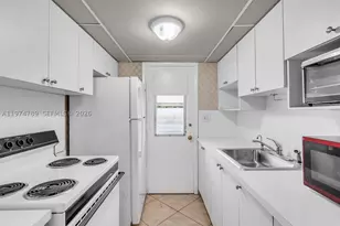 17050 NE 14th, Miami, FL 33162 - Photo 15