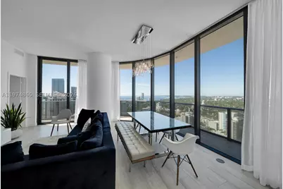 55 SW 9th #4406, Miami, FL 33130 - Photo 3