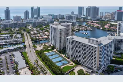 2500 Parkview #1914, Hallandale Beach, FL 33009 - Photo 35