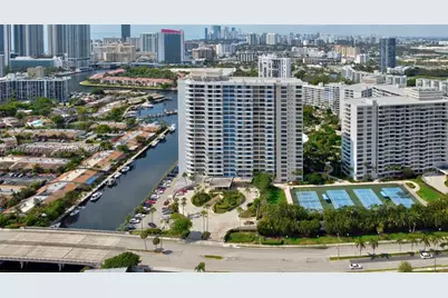 2500 Parkview #1914, Hallandale Beach, FL 33009 - Photo 33