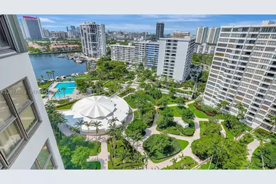 2500 Parkview #1914, Hallandale Beach, FL 33009 - Photo 19