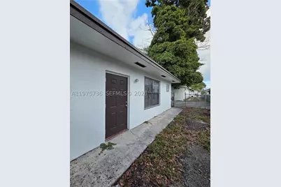 2722 NW 23rd, Miami, FL 33142 - Photo 7