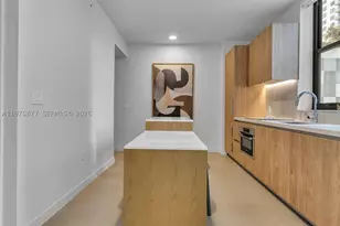 11 NE 6th, Miami, FL 33132 - Photo 7