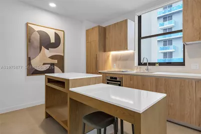 11 NE 6th #407, Miami, FL 33132 - Photo 5