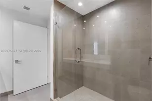 11 NE 6th, Miami, FL 33132 - Photo 15