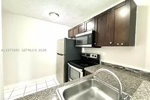 484 NW 165th St, Miami, FL 33169 - Photo 3